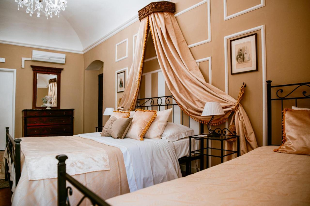 La Foresteria Di Palazzo Picedi Benettini Сарцана Экстерьер фото