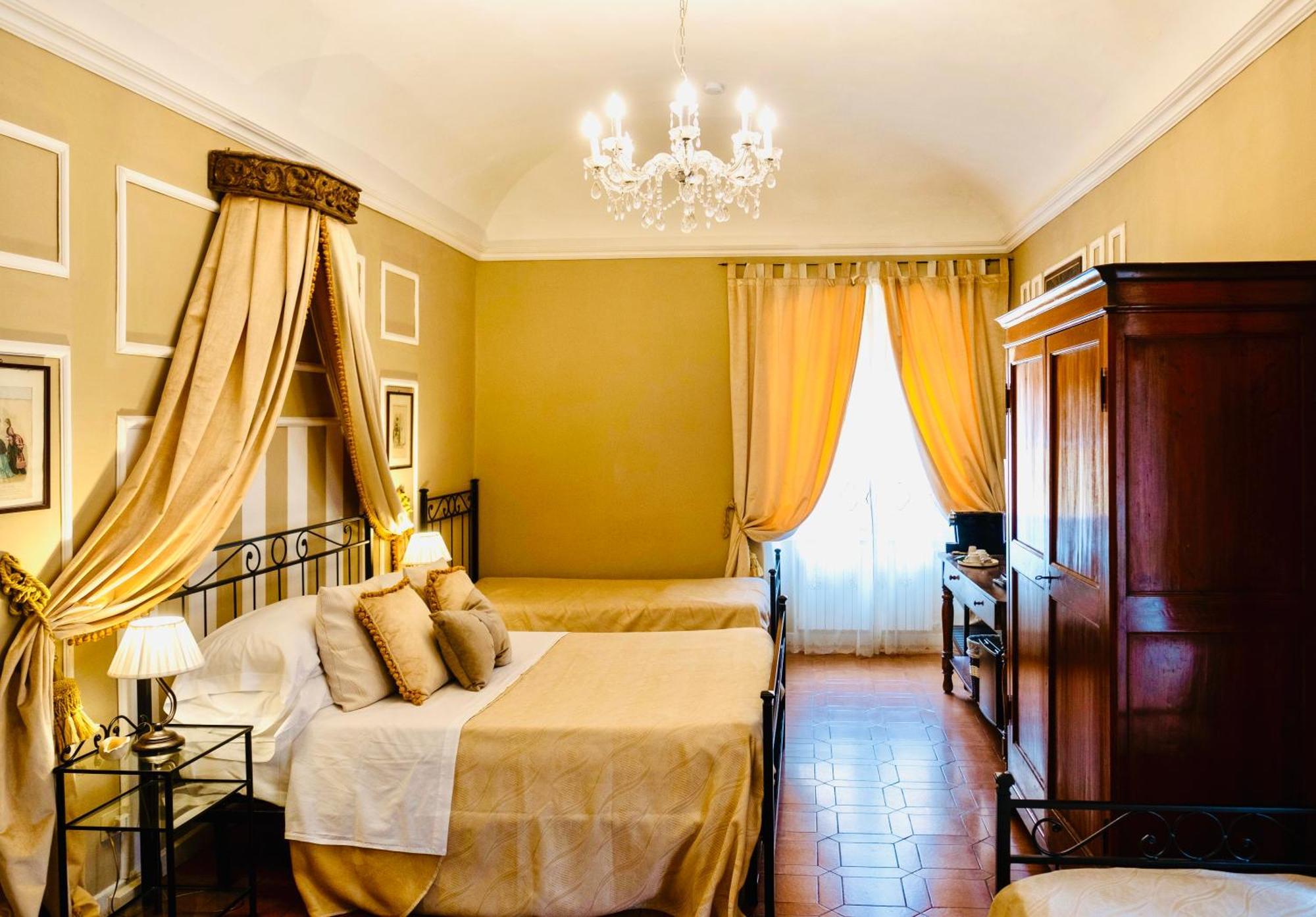 La Foresteria Di Palazzo Picedi Benettini Сарцана Экстерьер фото