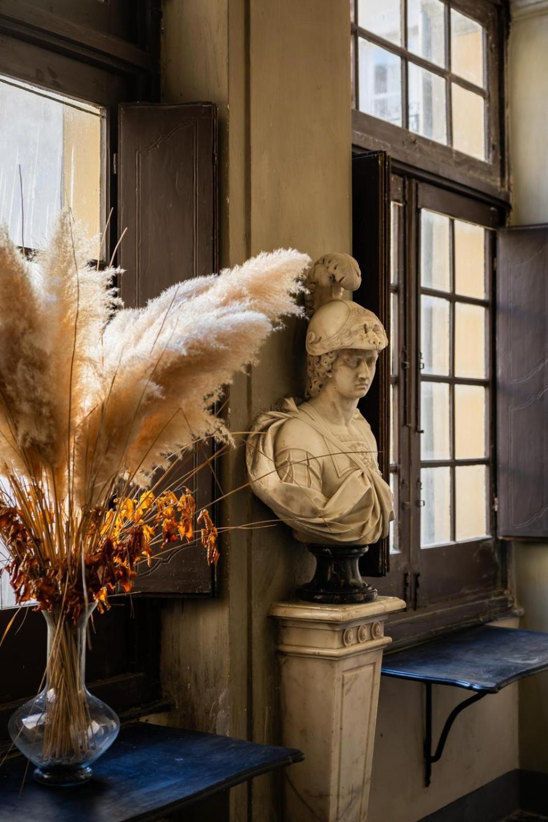 La Foresteria Di Palazzo Picedi Benettini Сарцана Экстерьер фото