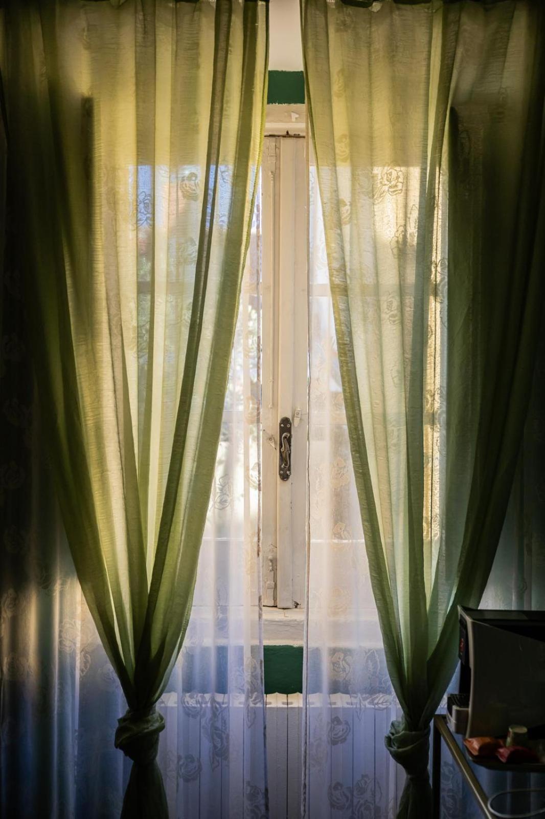 La Foresteria Di Palazzo Picedi Benettini Сарцана Экстерьер фото