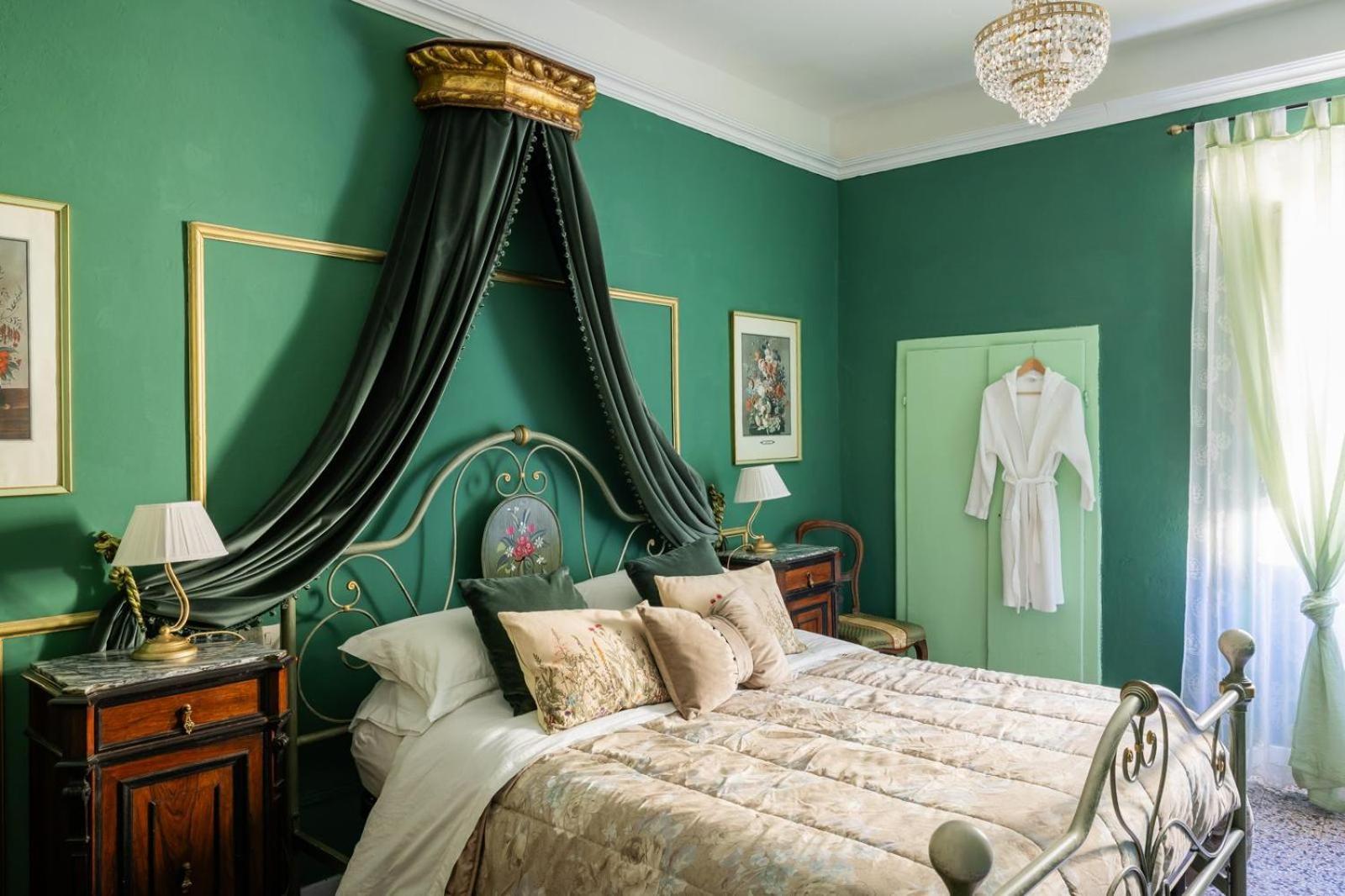 La Foresteria Di Palazzo Picedi Benettini Сарцана Экстерьер фото